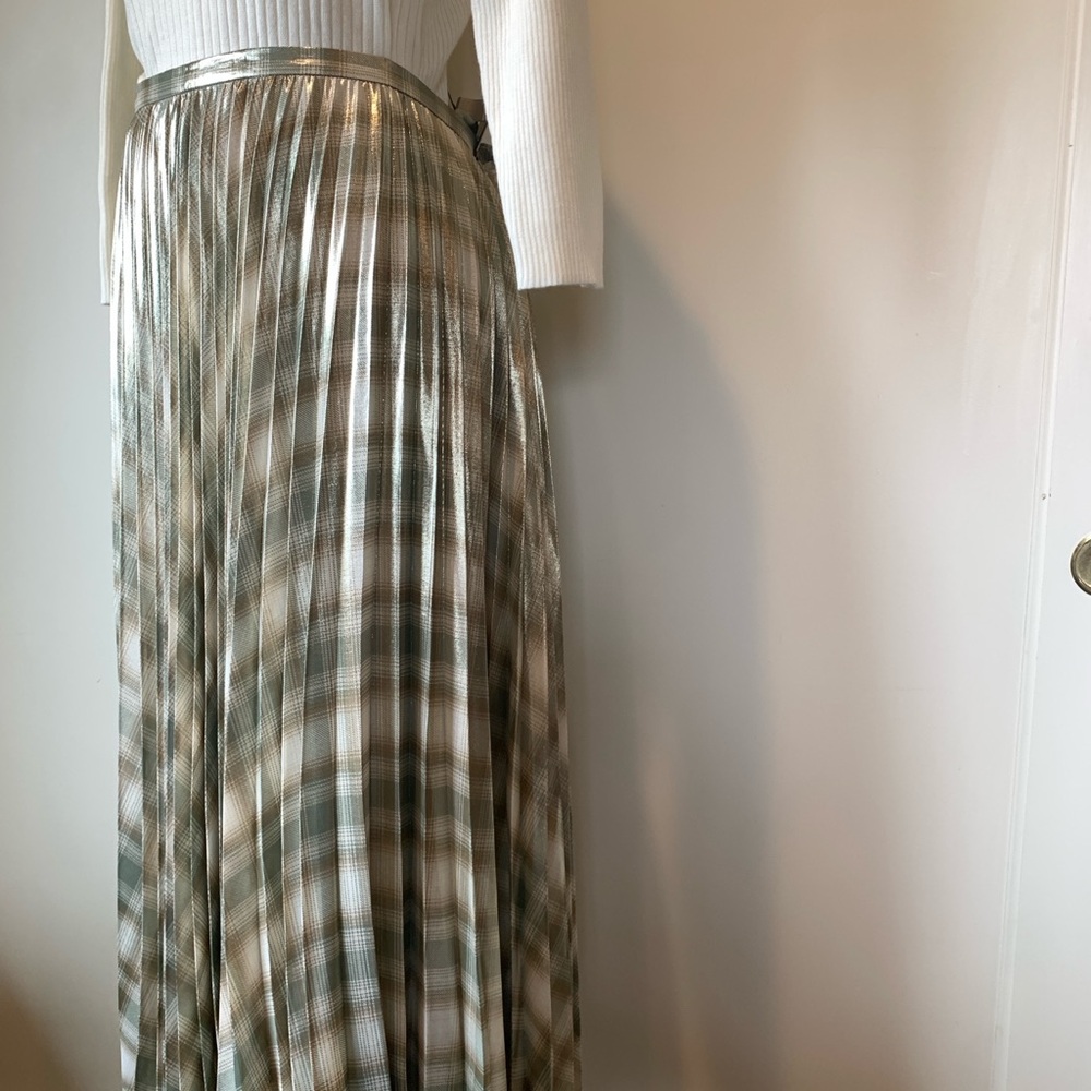 Ralph Lauren Green and Cream Pleated Midi Skirt - Picture 2 of 8